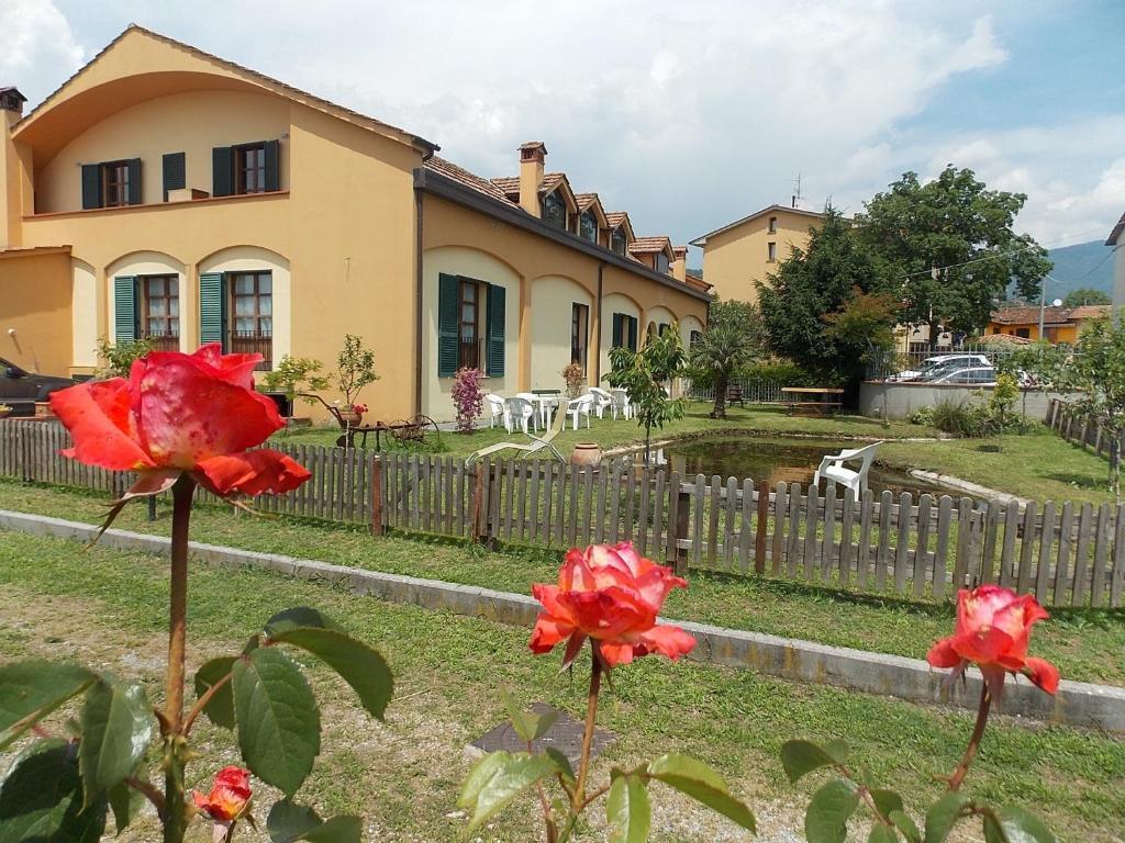 Tuscany Nice Stay ปิสโตยา ภายนอก รูปภาพ
