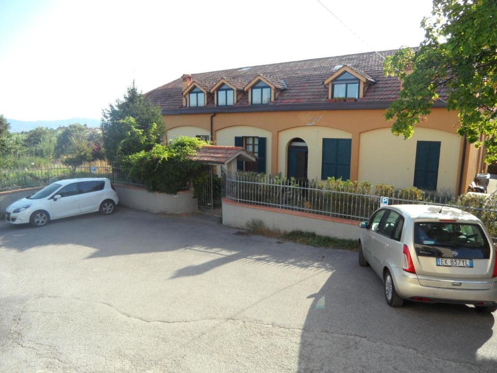Tuscany Nice Stay ปิสโตยา ภายนอก รูปภาพ